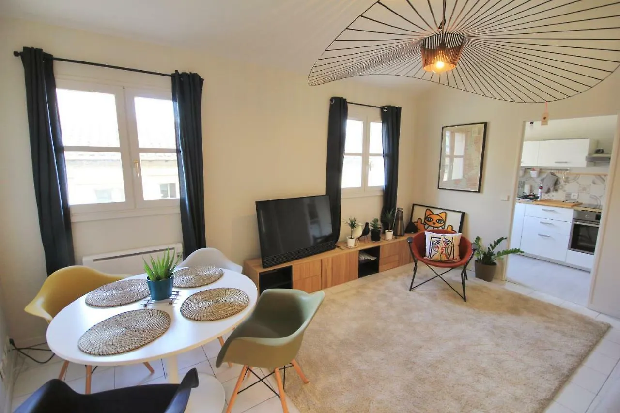 Limas - Appartement Avignon Centre França